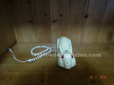 Teléfono modelo conejo