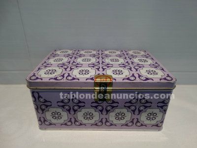 Caja Cola Cao edición mosaico lila