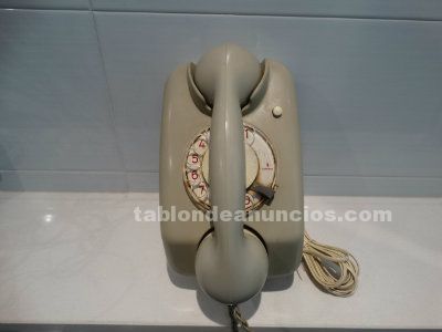 Antiguo teléfono de pared marca SIEMENS