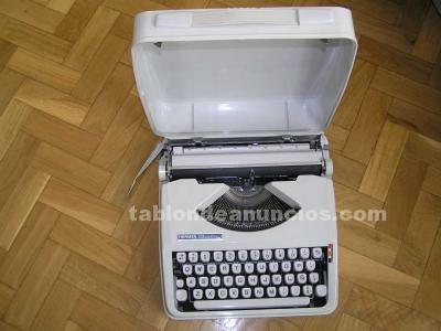 Maquina de escribir hermes baby con su maletin typewriter.