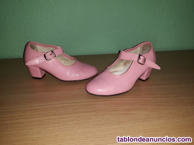 Zapatos de flamenca rosa numero 27