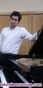  PROFESOR TITULADO EN PIANO
