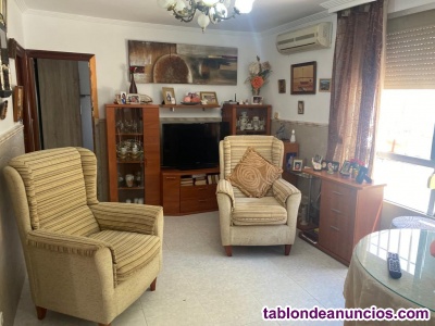  MAGNIFICO BAJO DE 2 DORMITORIOS DE ESQUINA Y CON PATIO CON TRASTRERO