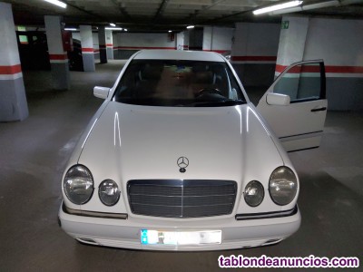 Vendo Mercedes Benz blanco 