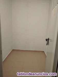 Alquilo amplio trastero 