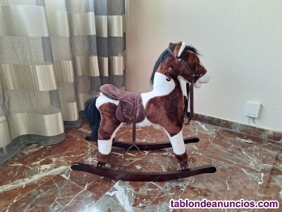 Vendo caballo pinto con balanc�n 