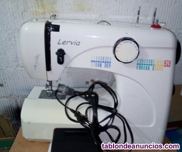 Vendo maquina de coser en buen estado
