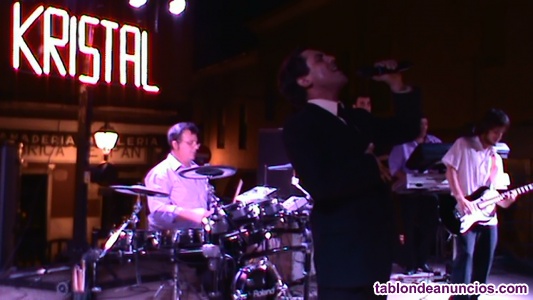 Fran romero,artista polifac�tico espa�ol(actor,cantante e imitador)