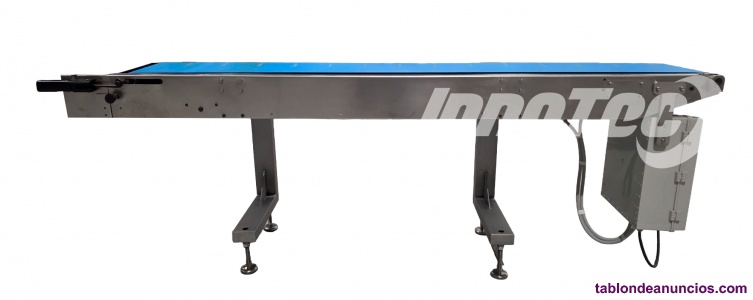 Cinta transportadora de banda azul      