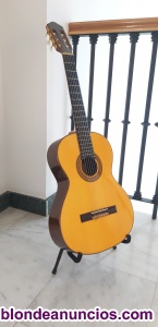 Guitarra cl�sica artesanal saga Leal