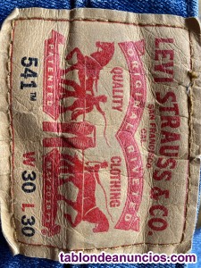 Vendo dos pantalones vaqueros, Levi Strauss, 501, un tercero lo regalo