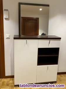 Mueble de entrada con espejo