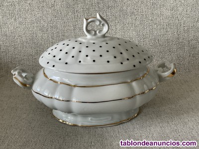 Caja grande de porcelana.