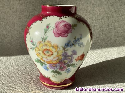 Jarr�n de flores Old Vienne Genuine Porcelain.