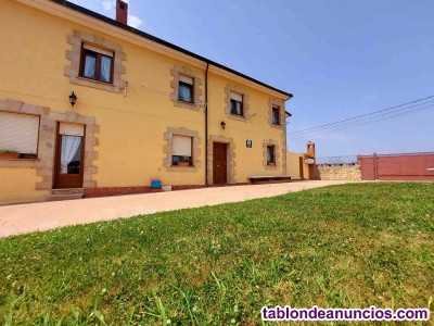 Se alquila apartamento por temporada , julio y agosto.