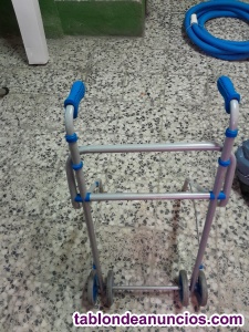 Oferton andador de dos ruedas plegable