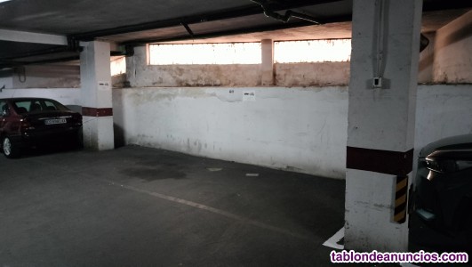 Alquiler cochera para coche y moto en santa rosa