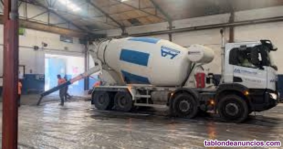Buscamos conductor de Hormigonera y Ba�era.