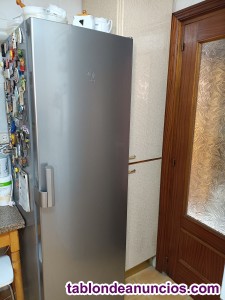 Vendo congelador vertical BALAY