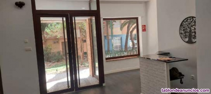 Venta de local con 52 m2 en la roca