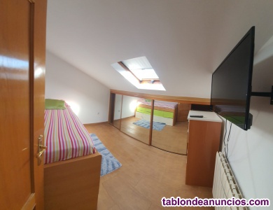 Habitacion amueblada Alquilo