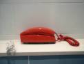 Fotos del anuncio: Telefono modelo gondola color rojo de pared