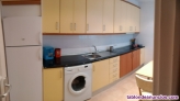 Apartamento amueblado, tres dormitorios, salón, cocina, baño, despensa y traste
