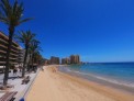 Ático a 350m de la Playa del Cura en Torrevieja.
V