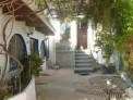 Finca que consta de 3 viviendas independientes, co