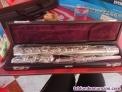 Fotos del anuncio: Vendo Flauta Transversal Yamaha plata 100%