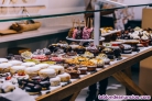 Fotos del anuncio: Se traspasa empresa de pastelera artesana con tiendas en el alt empord.