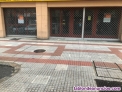 Se alquila local a tres calles en la Avenida de las Tres Cruces, Zamora. 