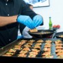 Se necesita cocinera de pinchos con conocimientos de camarera de barra