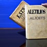 Fotos del anuncio: Vendo libro de Aristteles tapa dura 