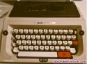 Fotos del anuncio: Maquina de escribir Oliveti Litera 42