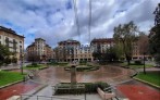 Fotos del anuncio: Las Arenas, en la Plaza del Puente Colgante, vende