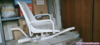 Vendo silla giratoria de ba�o 