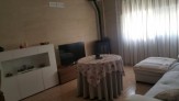 Fotos del anuncio: La vivienda goza de tres dormitorios, dos baos, s