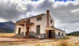 Fotos del anuncio: El palacete tiene construido unos 336m2, dos habit