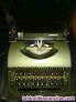 Maquina de escribir antigua