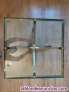 Fotos del anuncio: Mesa auxiliar de bronce y cristal