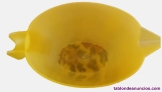 Jarra de plastico de 1 Litro con asa color amarillo.